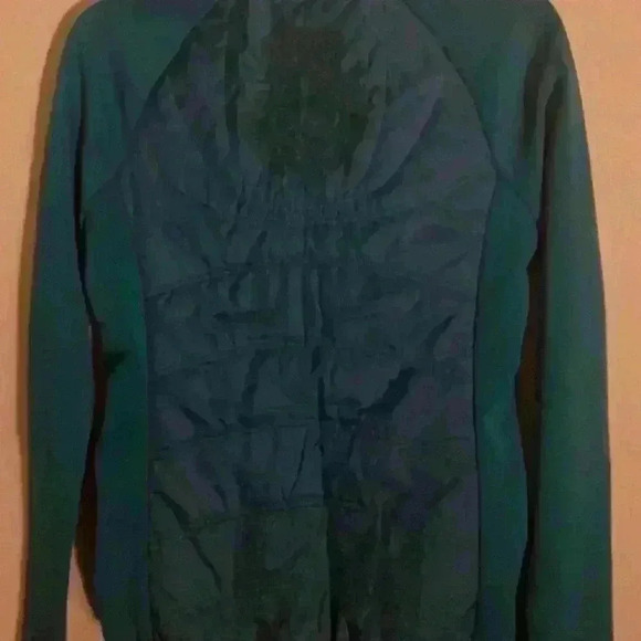 Athleta Quilted Large Graphic Logo Printed Back Teal Zip Up Athleisure Jacket S - Picture 10 of 14